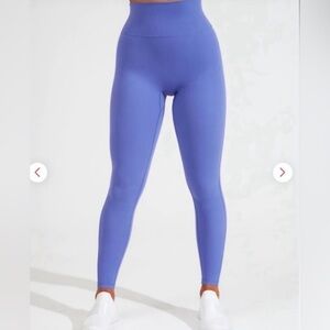 Buff Bunny Legacy Leggings in color Very Peri